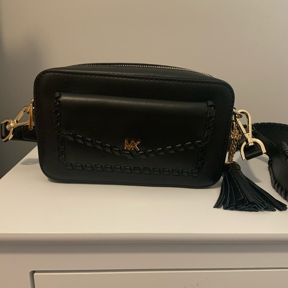Black MK whipstitched small camera bag